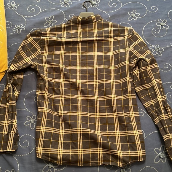 Banana Republic Button-Down Shirt - Untucked Slim Fit - Picture 4 of 4